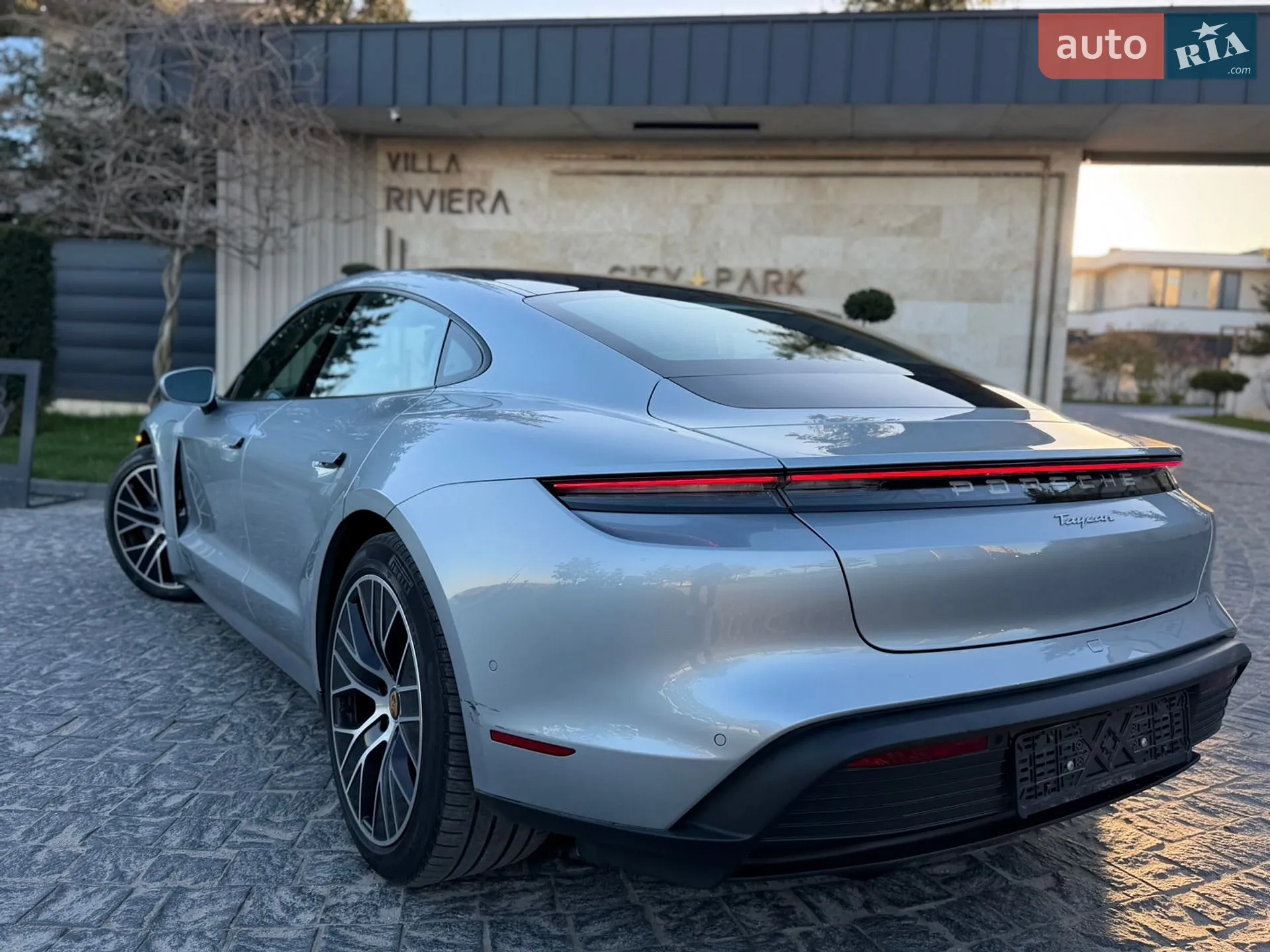 2023 Porsche Taycan - мініатюра 7