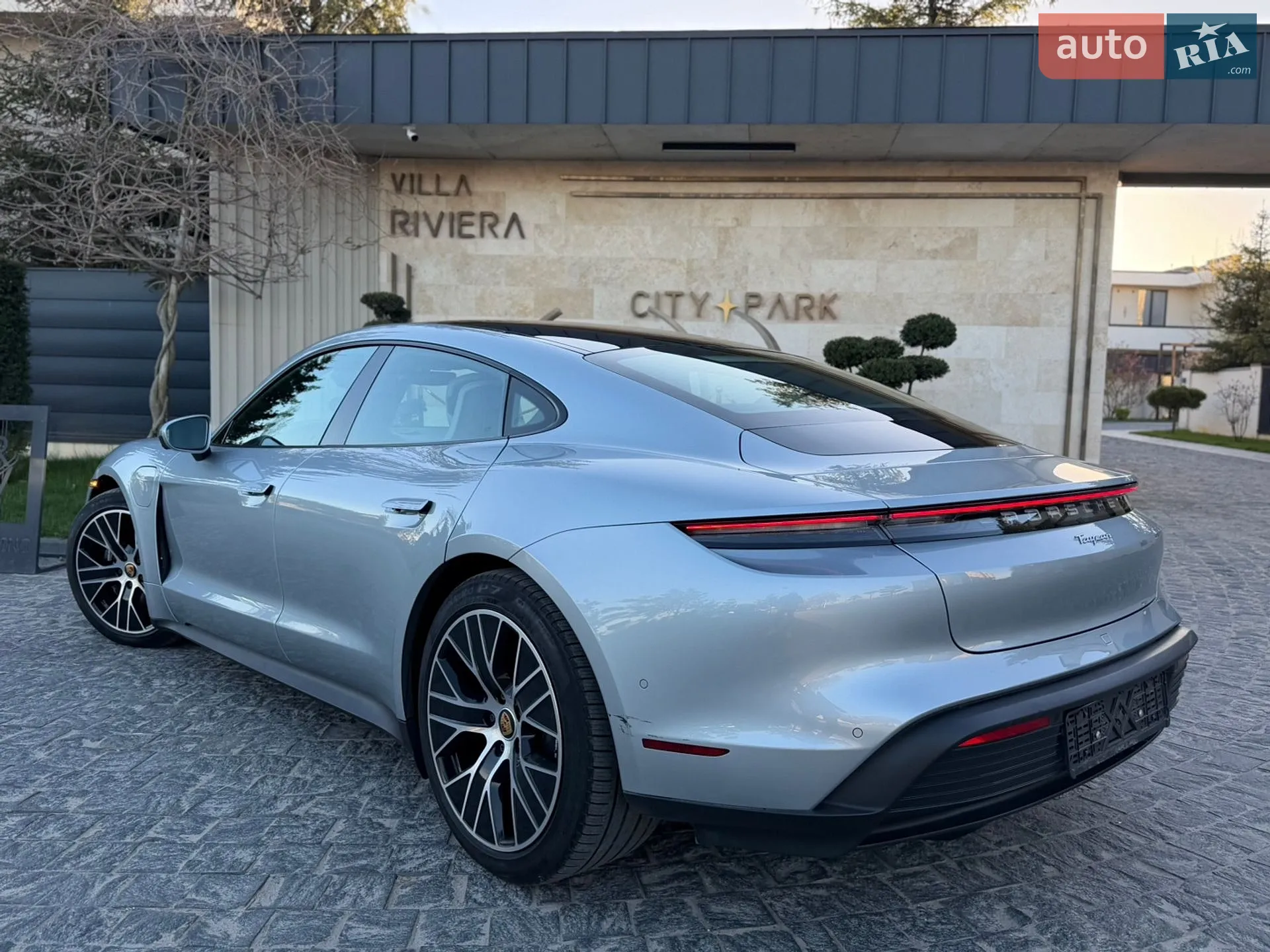 2023 Porsche Taycan - мініатюра 12
