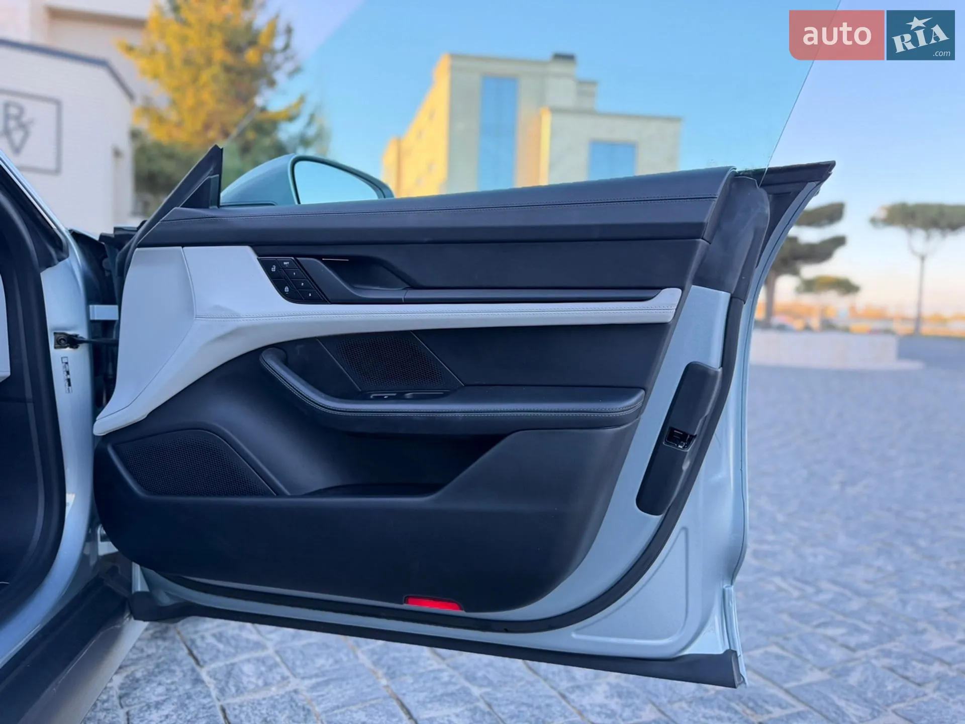 2023 Porsche Taycan - мініатюра 43
