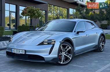 Седан Porsche Taycan 2021 в Ужгороді