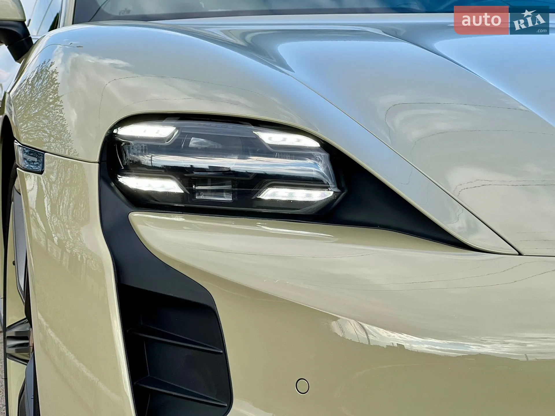2023 Porsche Taycan - мініатюра 9