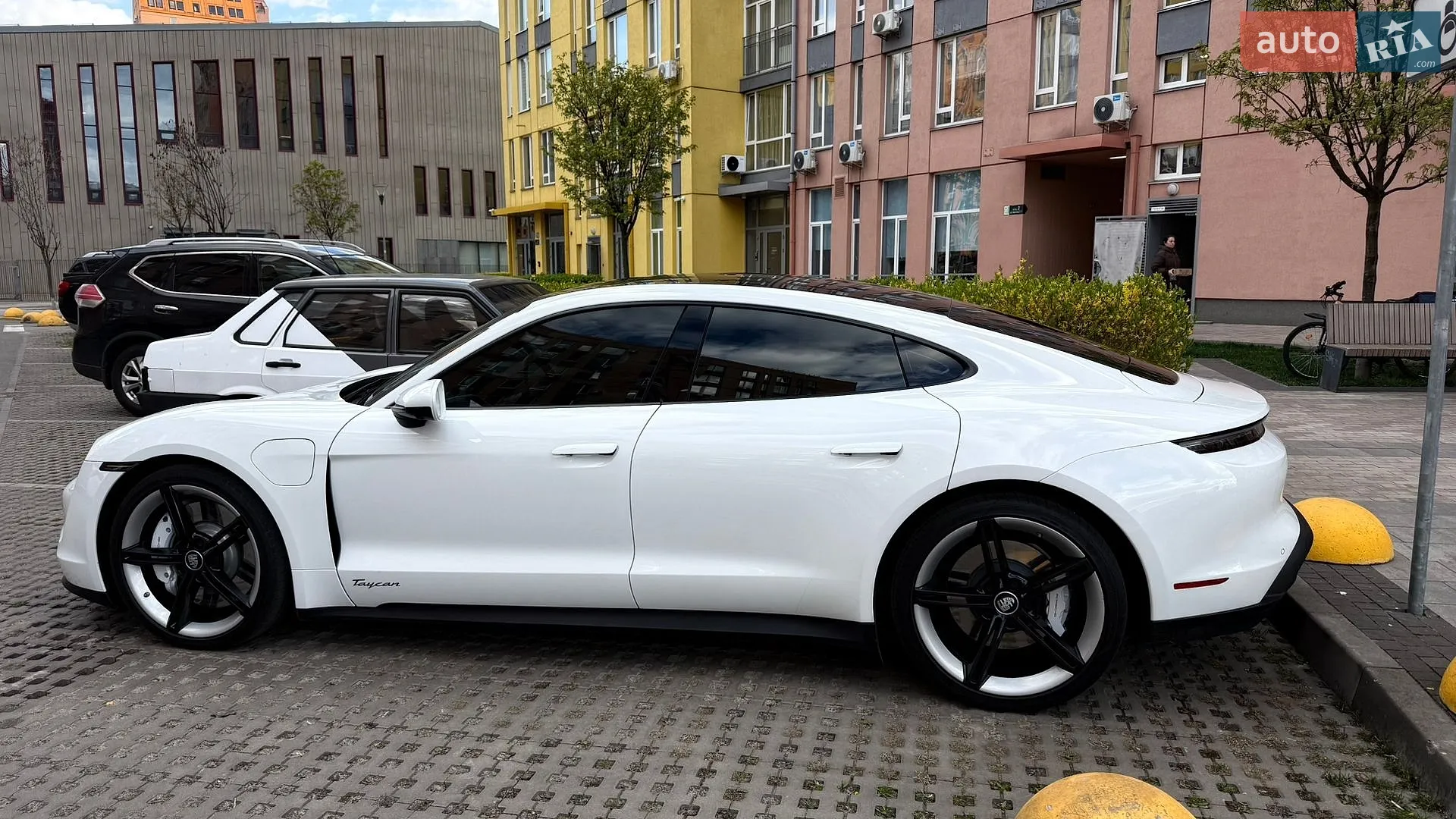 2022 Porsche Taycan - мініатюра 13