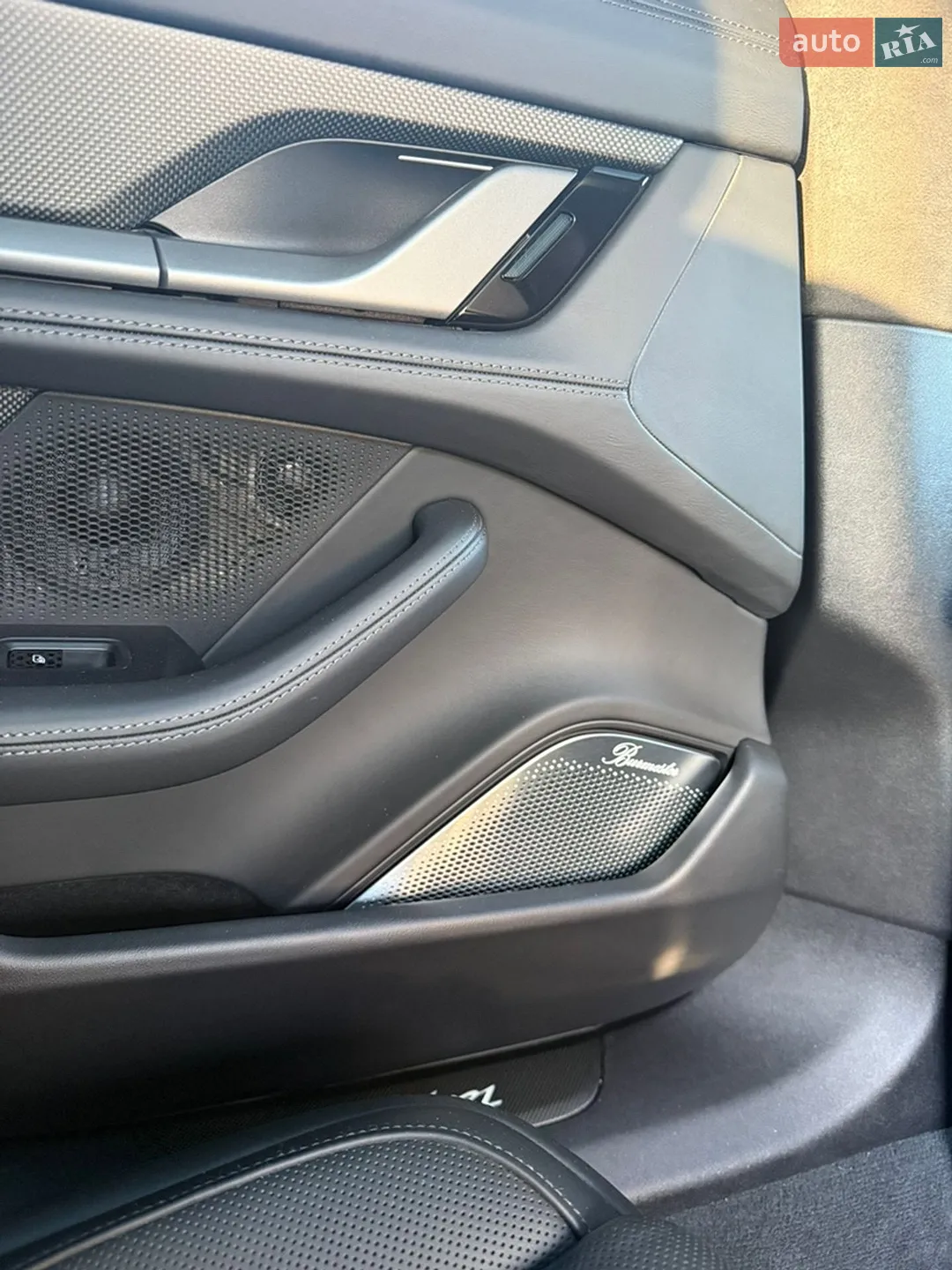2020 Porsche Taycan - мініатюра 18