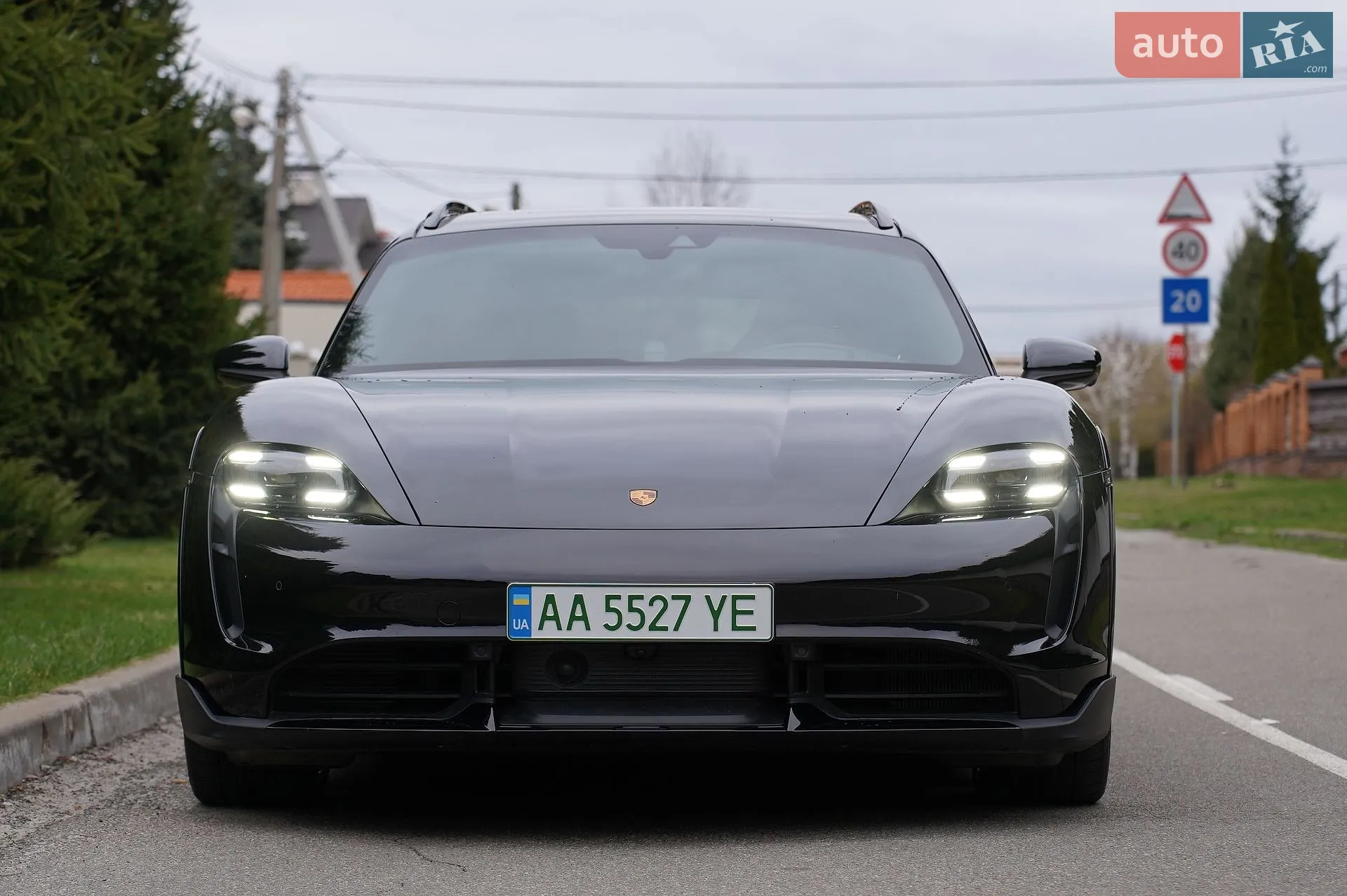 2022 Porsche Taycan - мініатюра 3