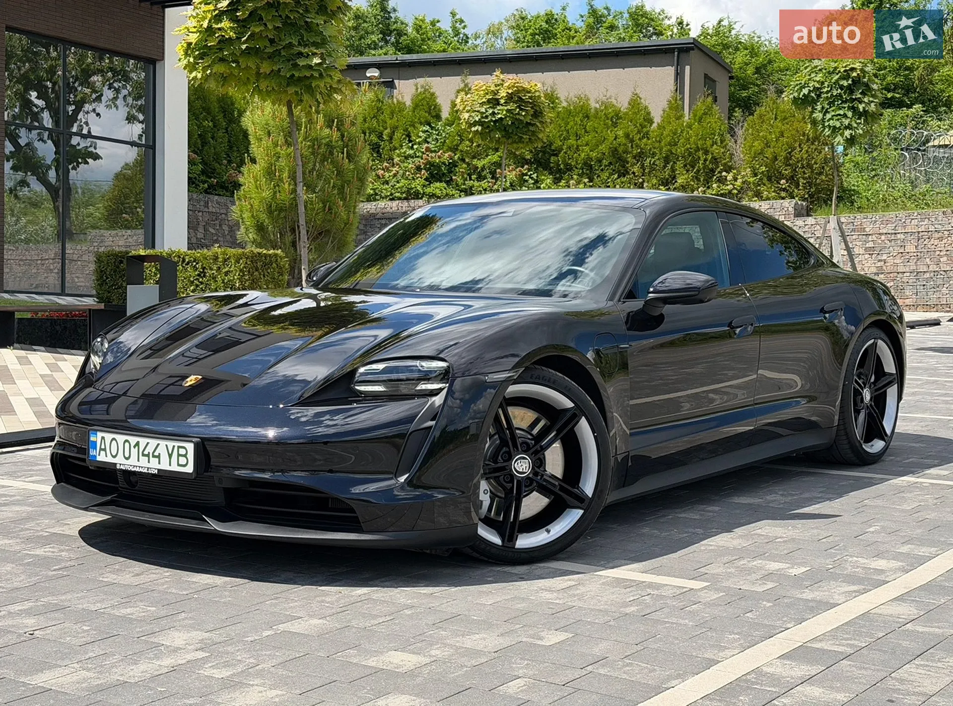 2021 Porsche Taycan - мініатюра 2
