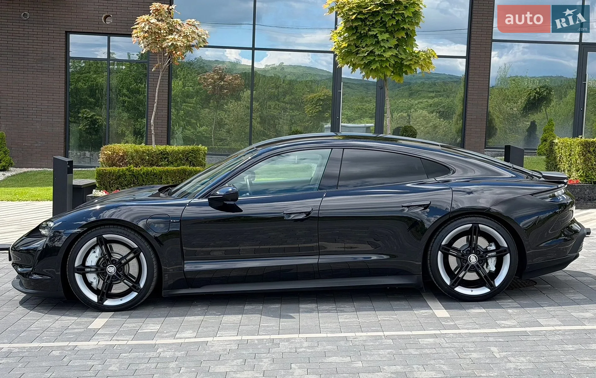 2021 Porsche Taycan - мініатюра 7