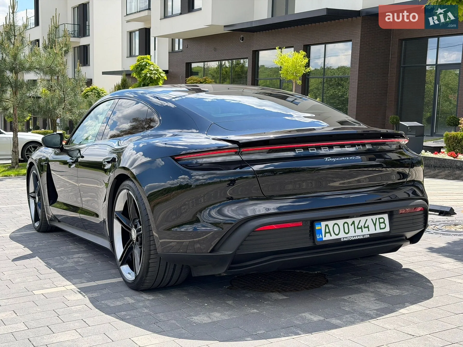 2021 Porsche Taycan - мініатюра 11