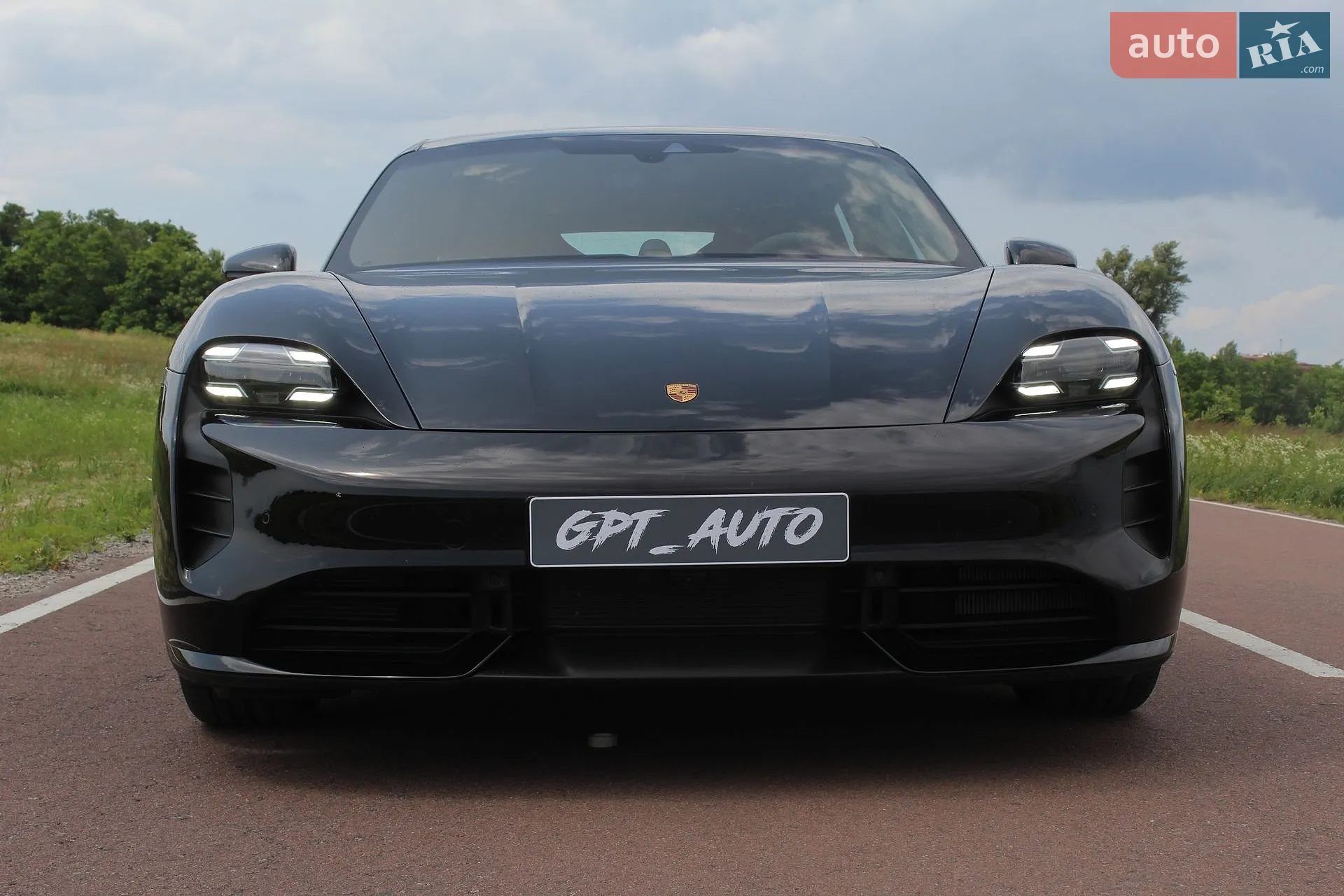 2023 Porsche Taycan - мініатюра 2
