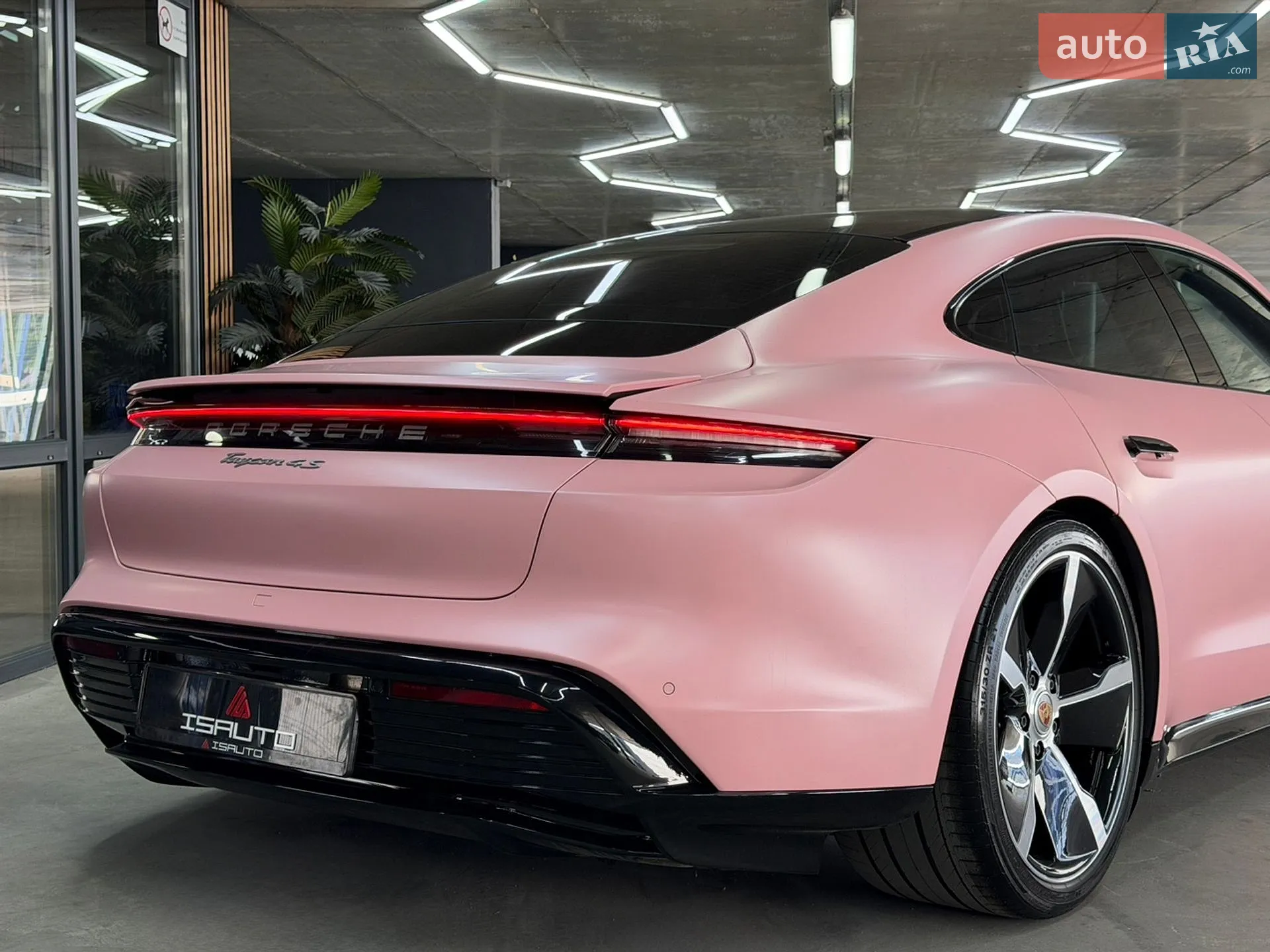 2020 Porsche Taycan - мініатюра 18