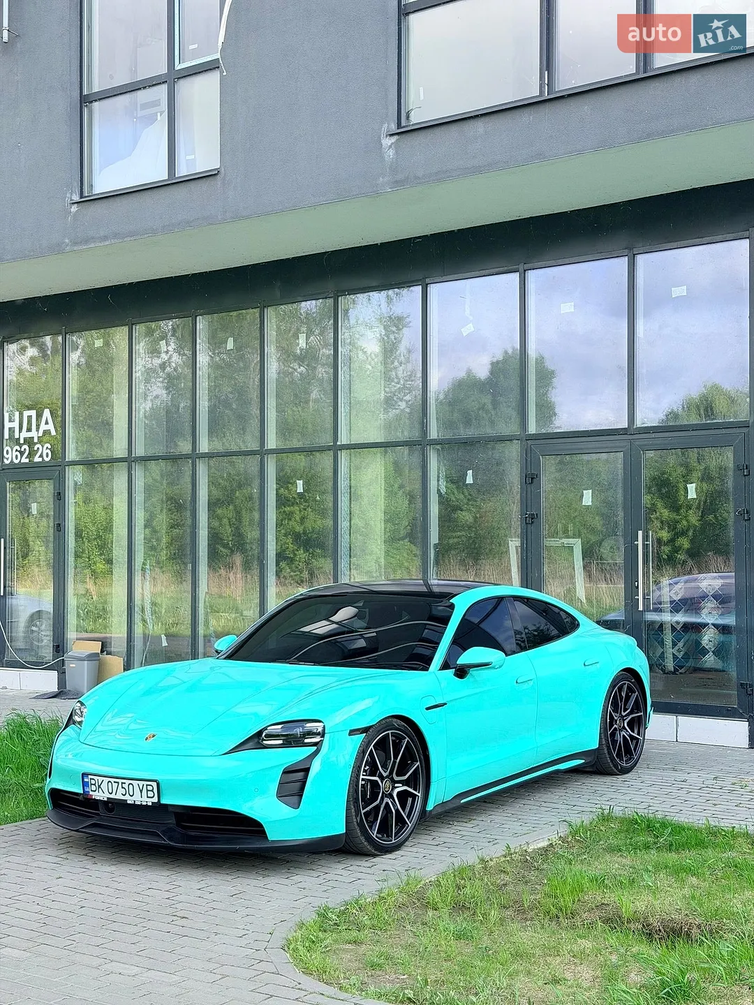 2022 Porsche Taycan - мініатюра 4