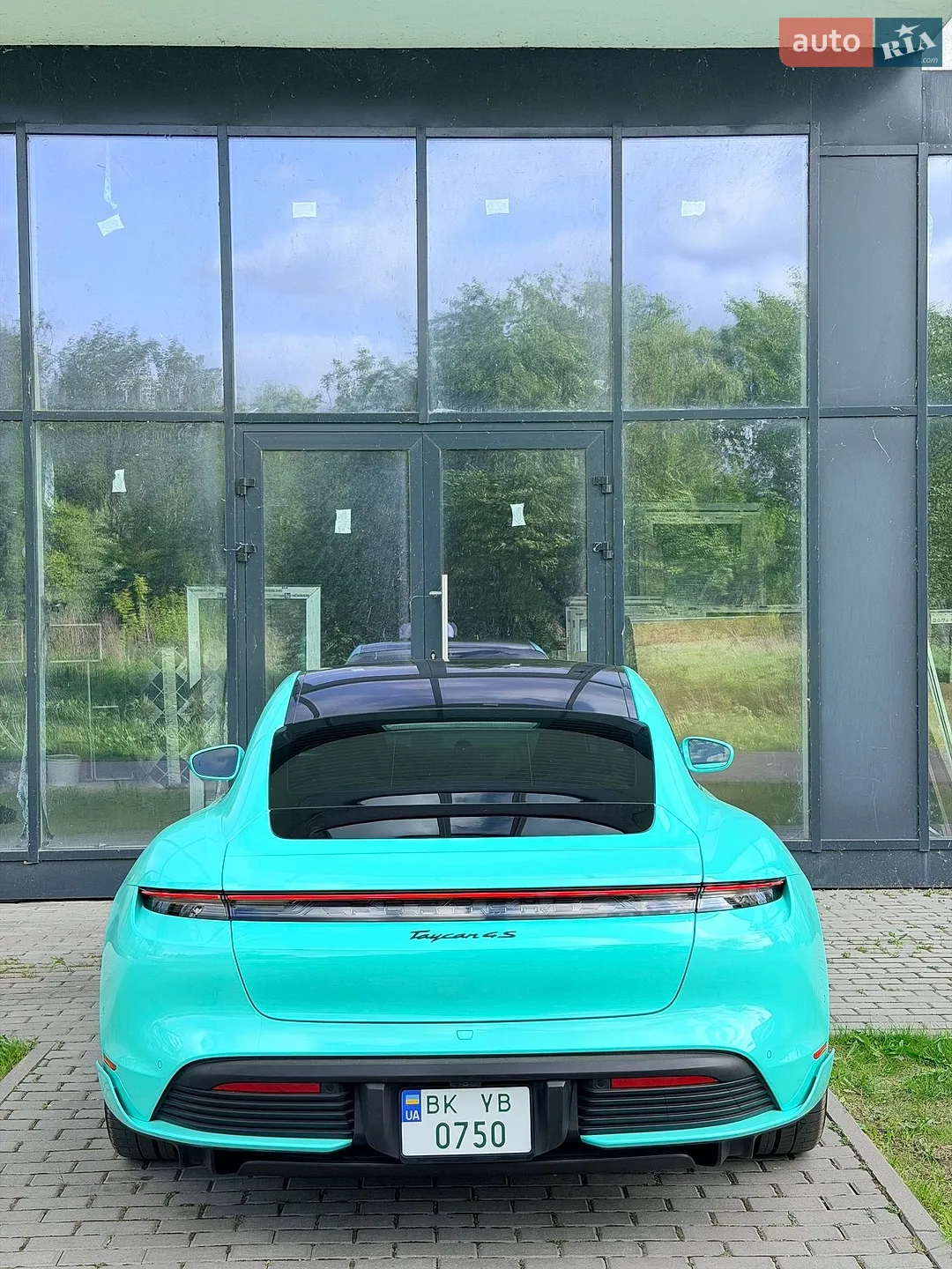 2022 Porsche Taycan - мініатюра 10