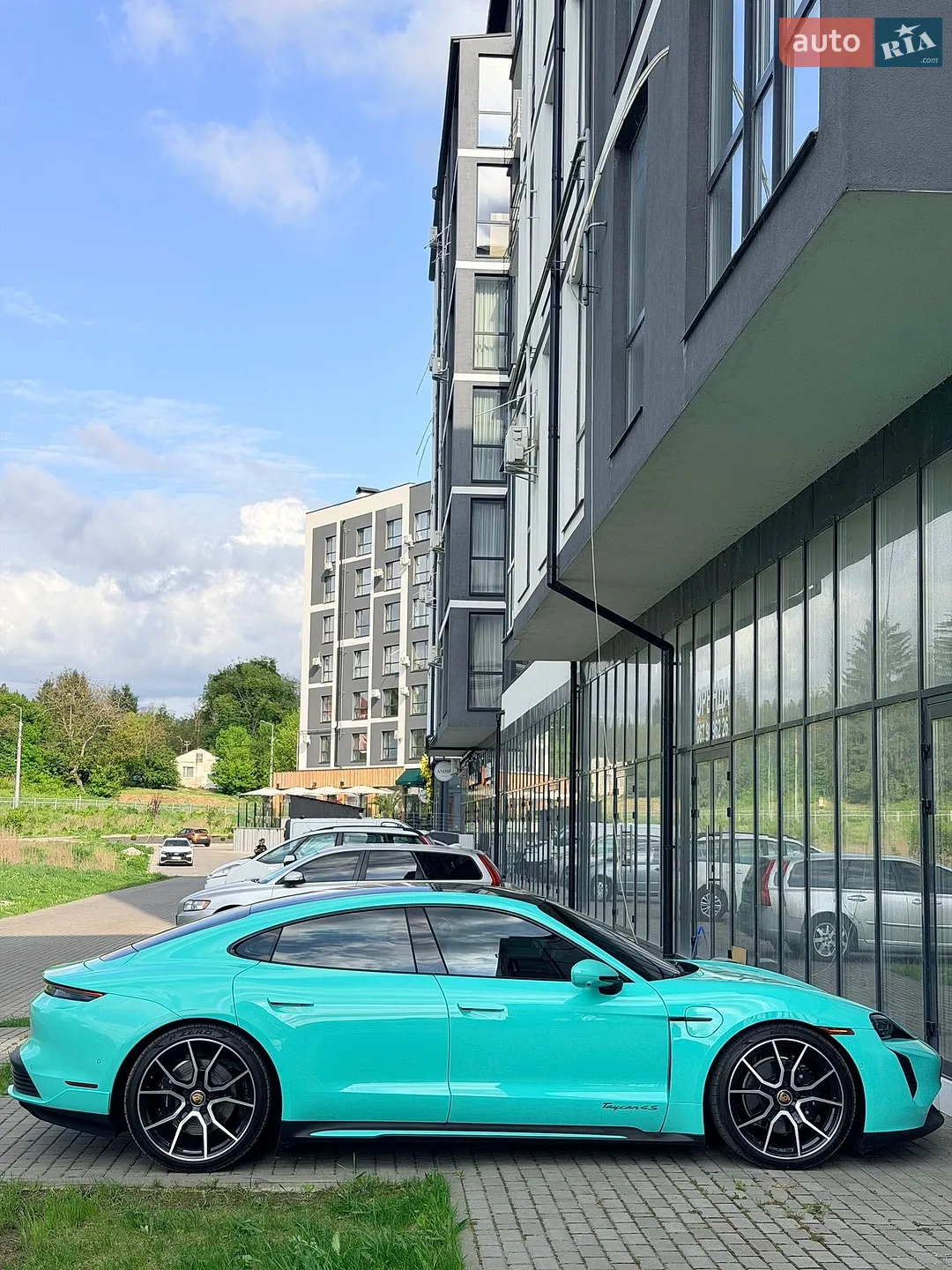 2022 Porsche Taycan - мініатюра 13