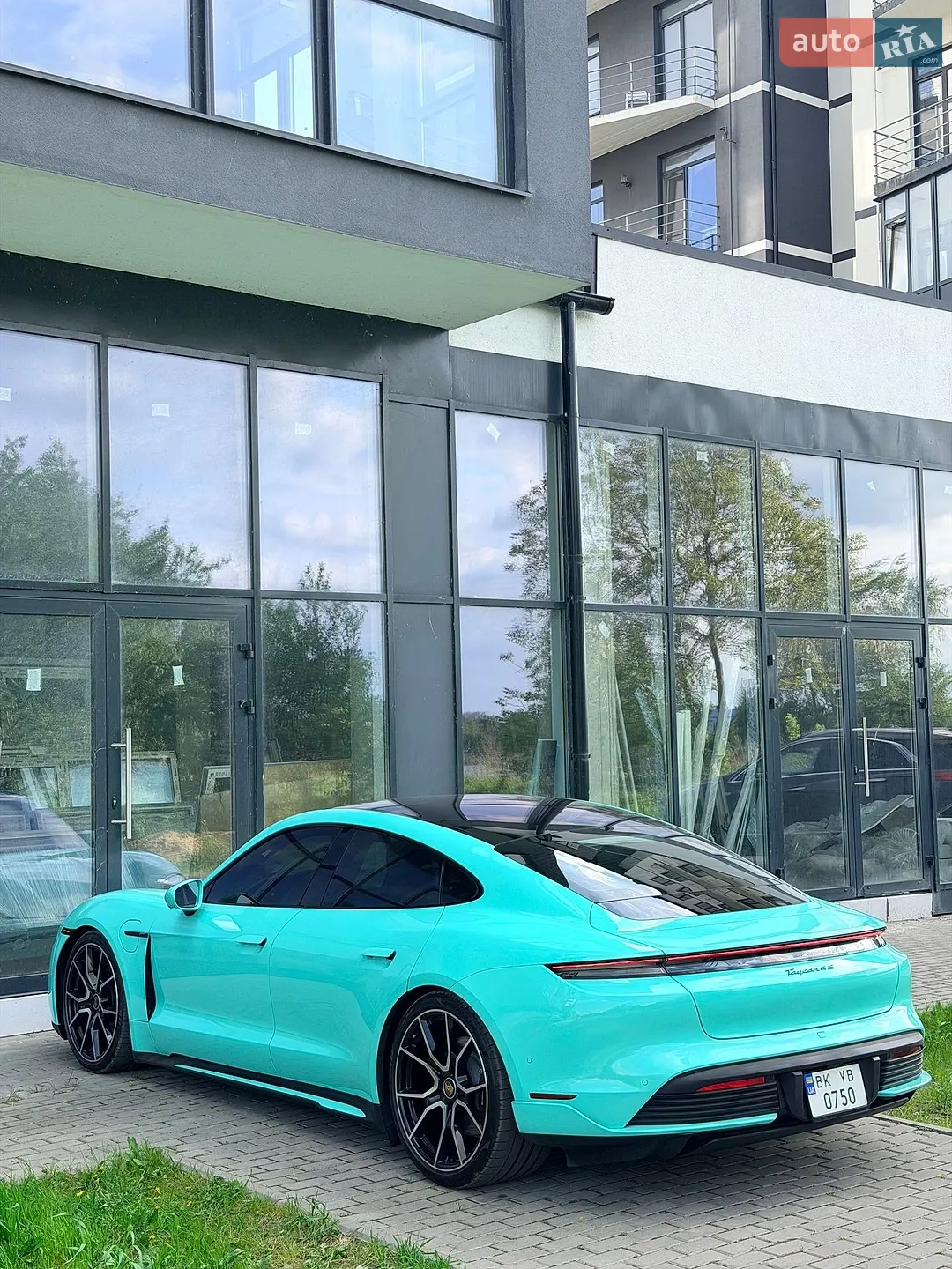 2022 Porsche Taycan - мініатюра 17