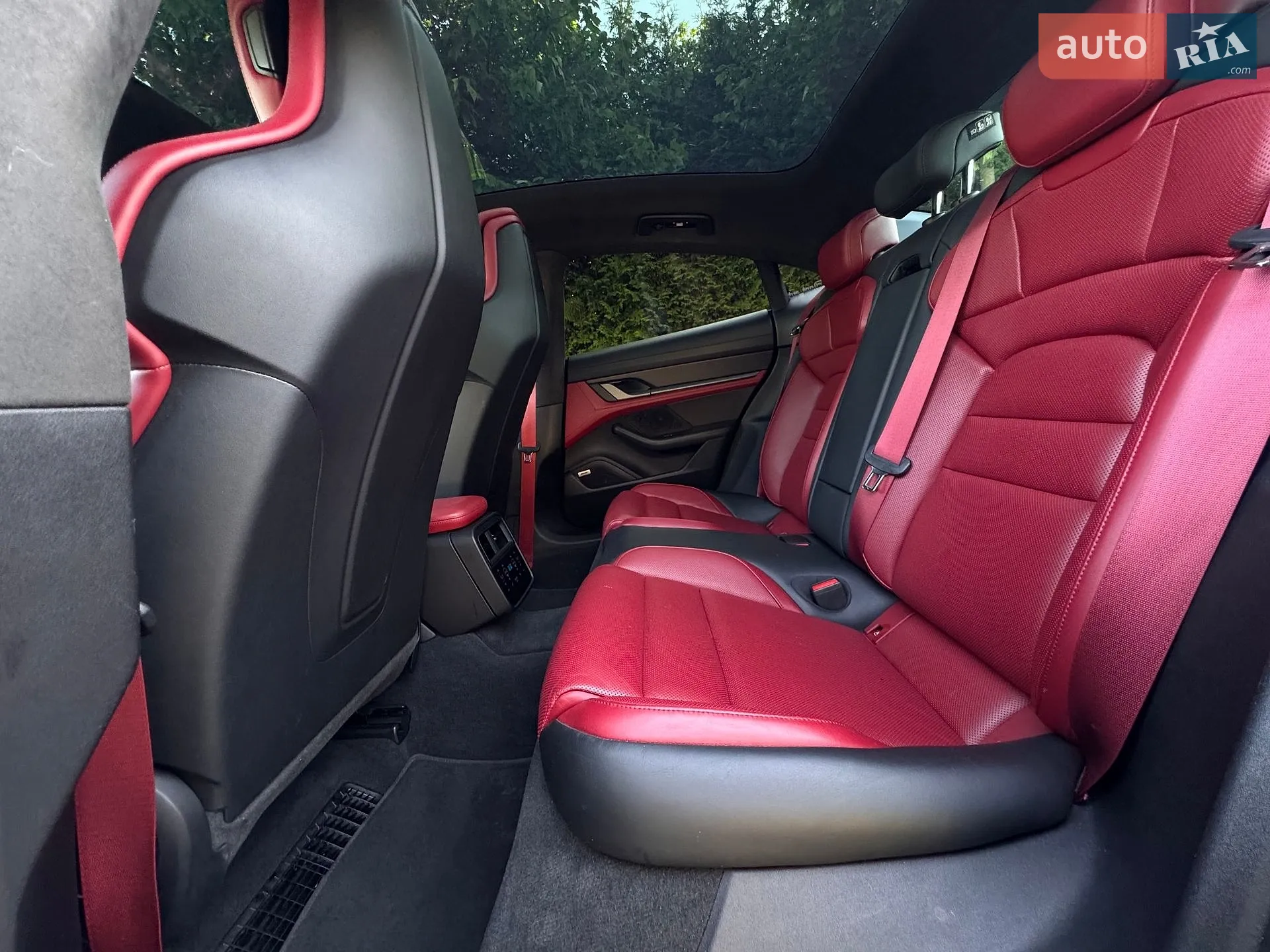 2020 Porsche Taycan - мініатюра 22