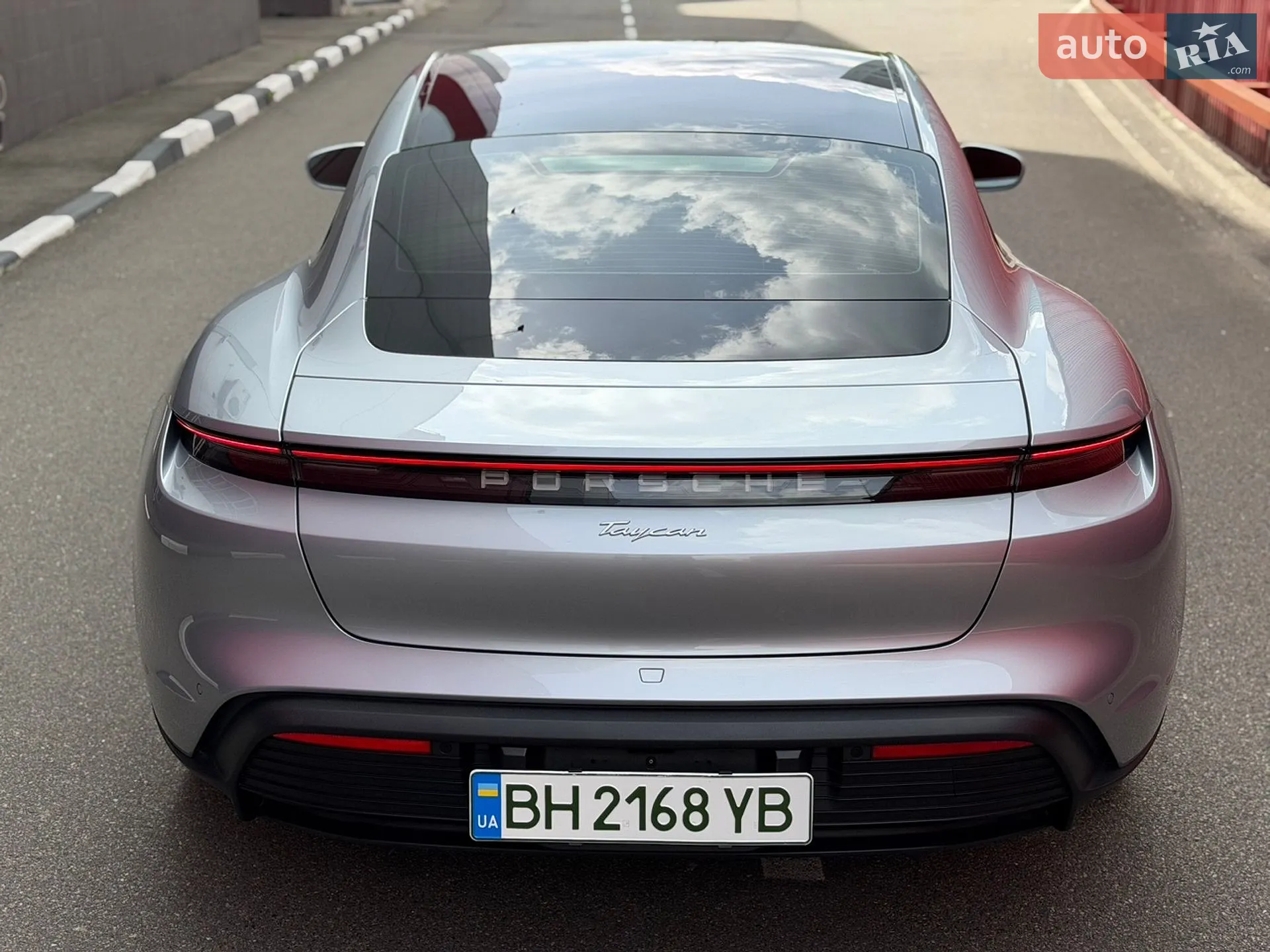 2023 Porsche Taycan - мініатюра 15