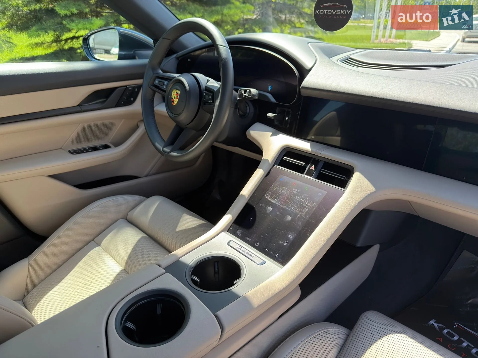 2022 Porsche Taycan - мініатюра 18