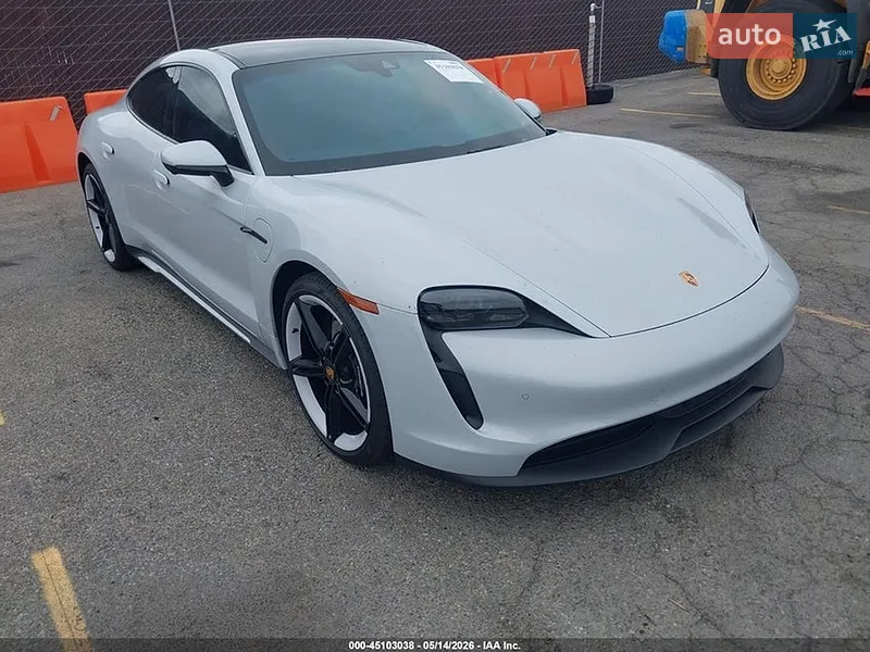 Porsche Taycan 2024