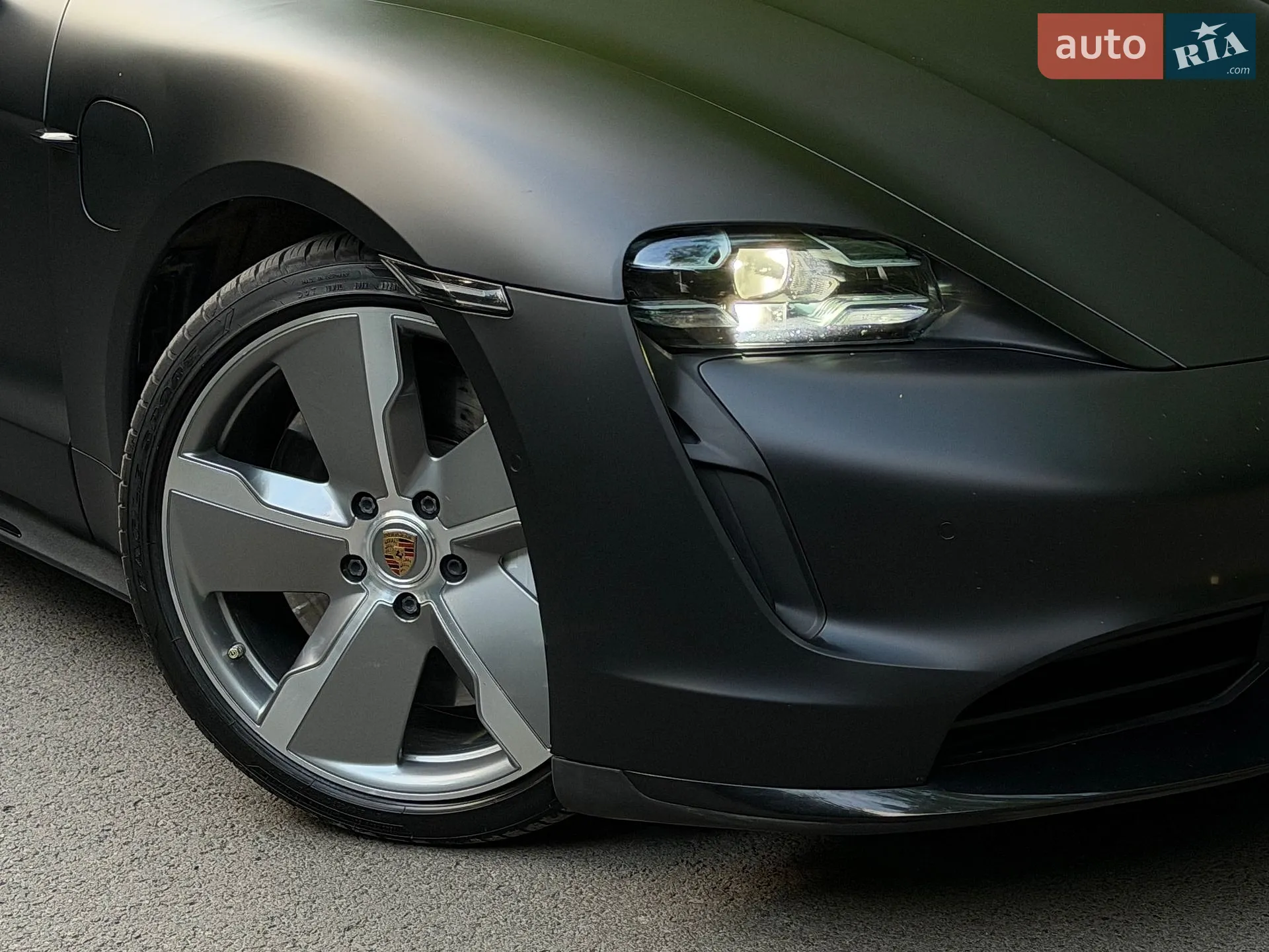2020 Porsche Taycan - мініатюра 7