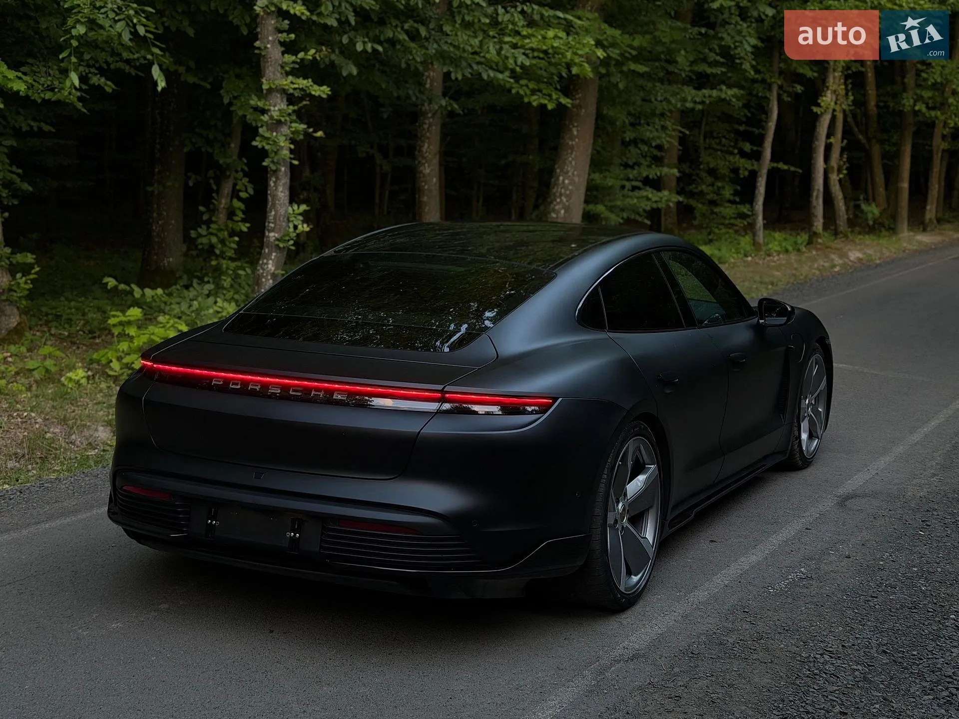 2020 Porsche Taycan - мініатюра 12