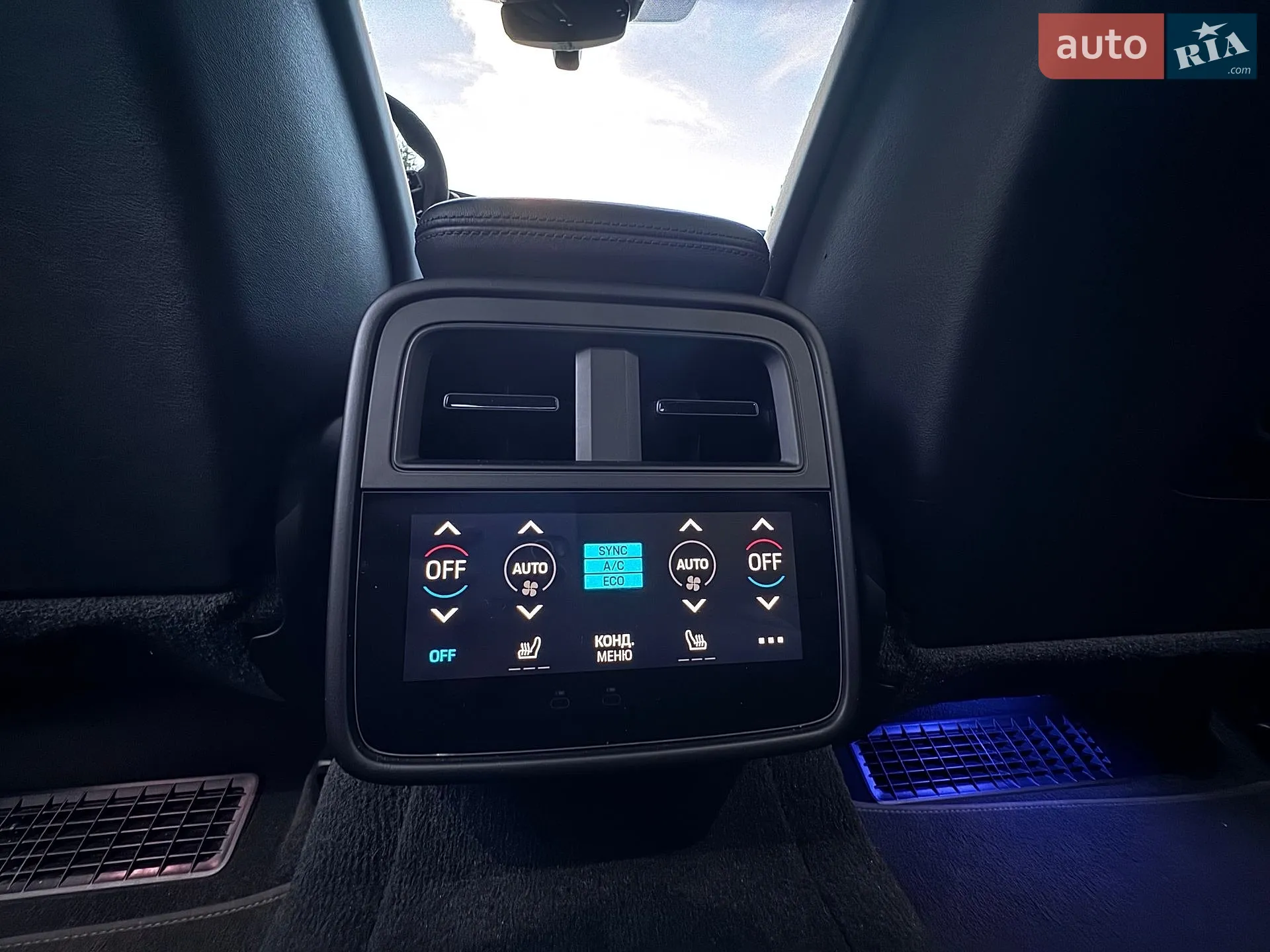 2020 Porsche Taycan - мініатюра 31