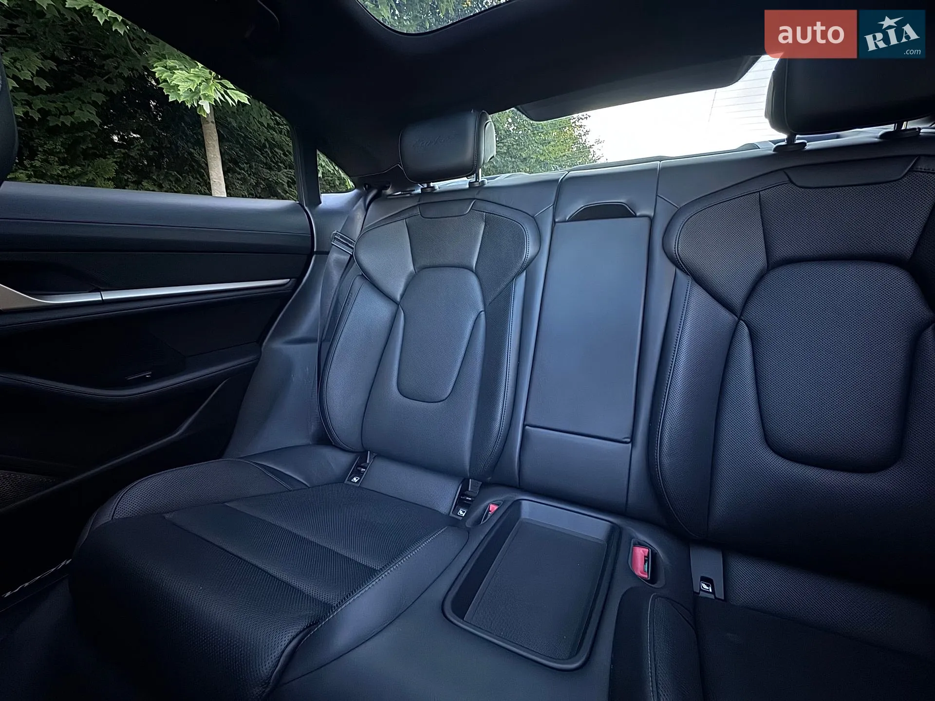 2019 Porsche Taycan - мініатюра 38