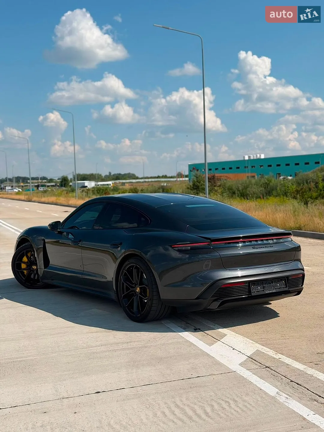 2020 Porsche Taycan - мініатюра 11