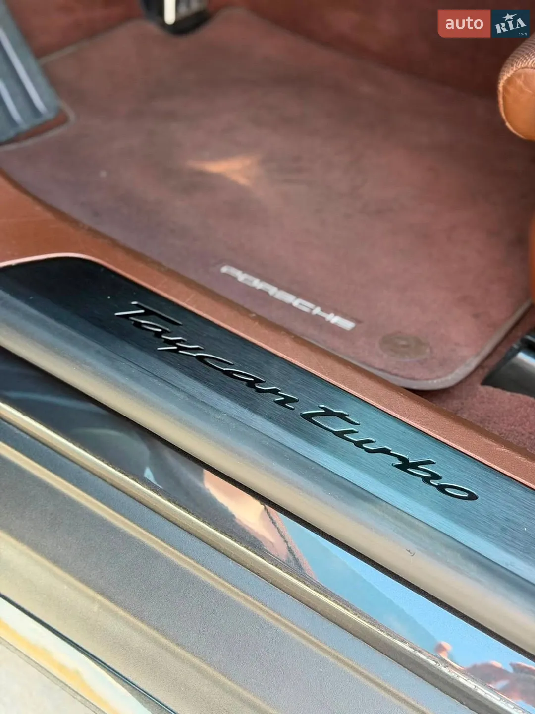 2020 Porsche Taycan - мініатюра 27