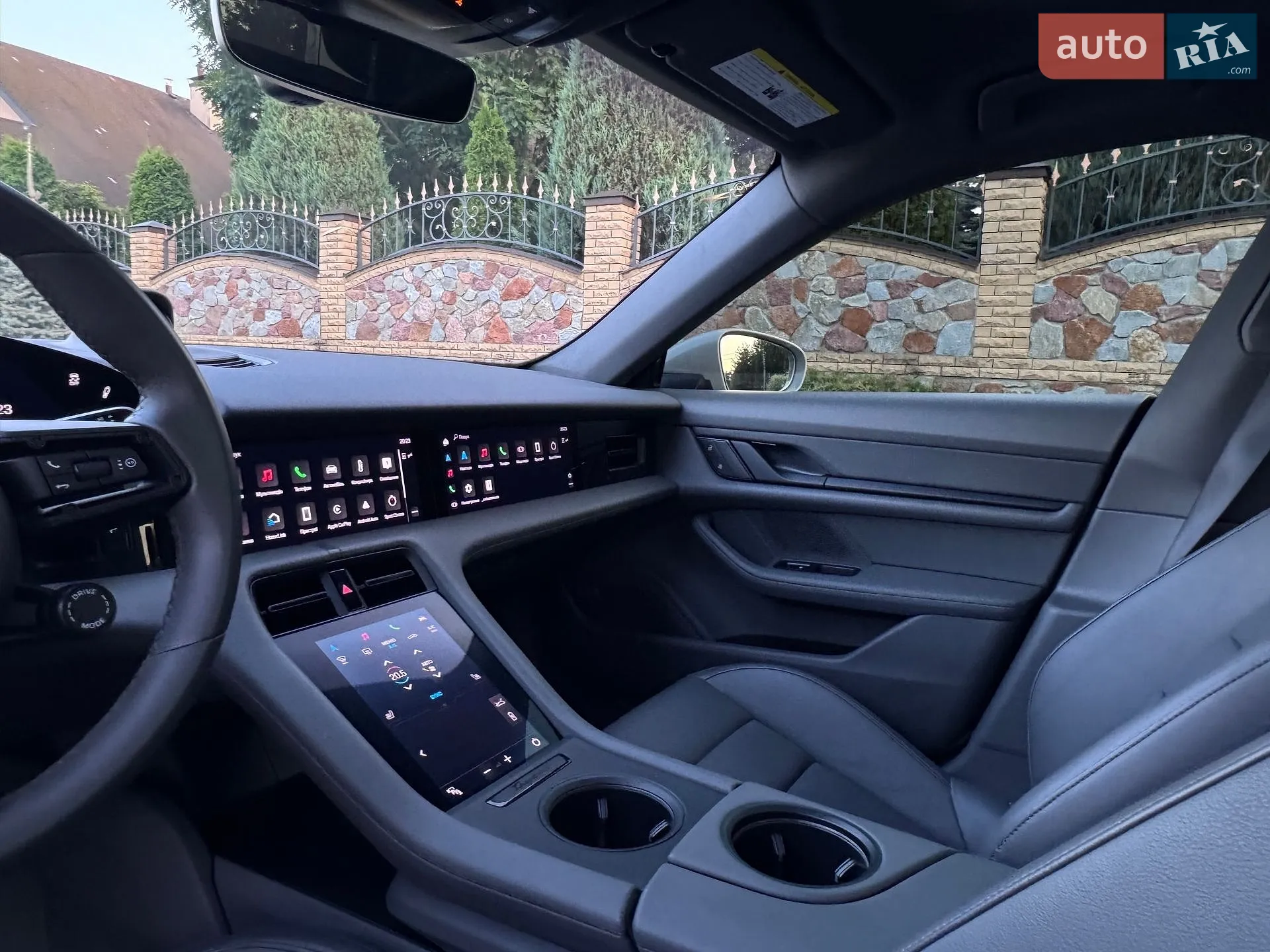 2022 Porsche Taycan - мініатюра 22