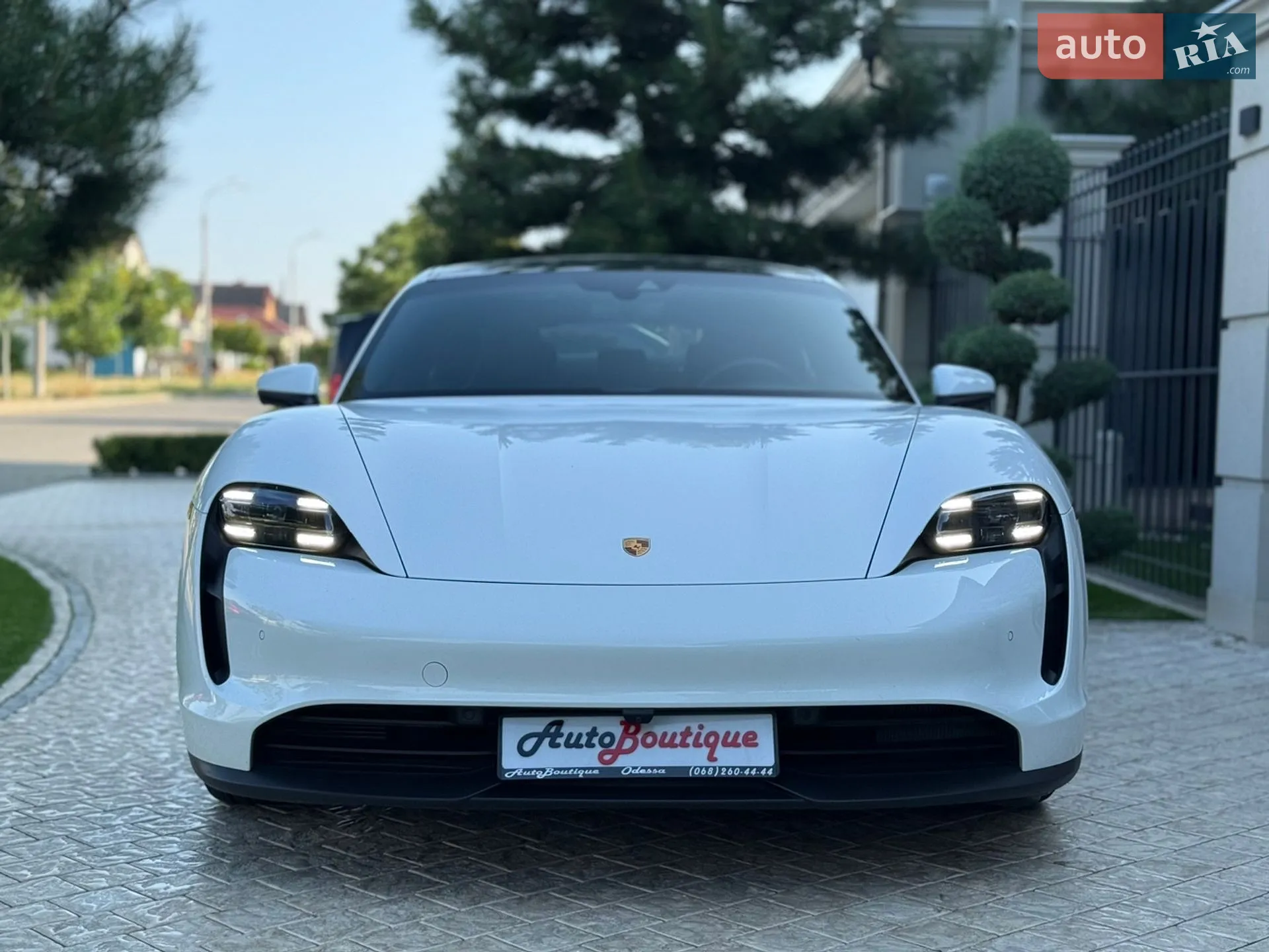 2021 Porsche Taycan - мініатюра 6