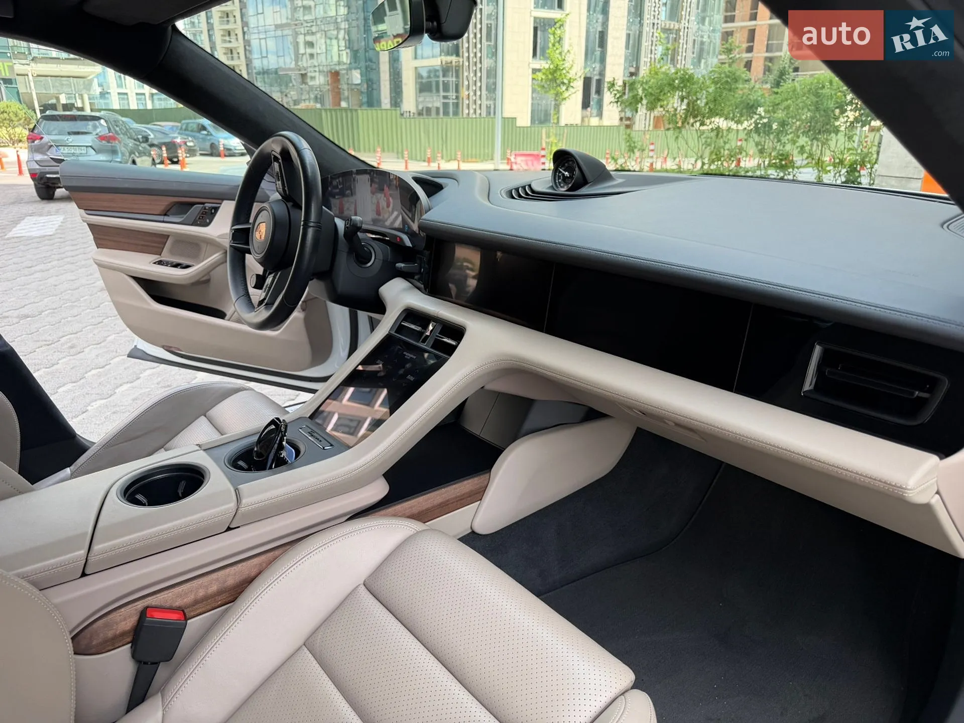 2020 Porsche Taycan - мініатюра 10