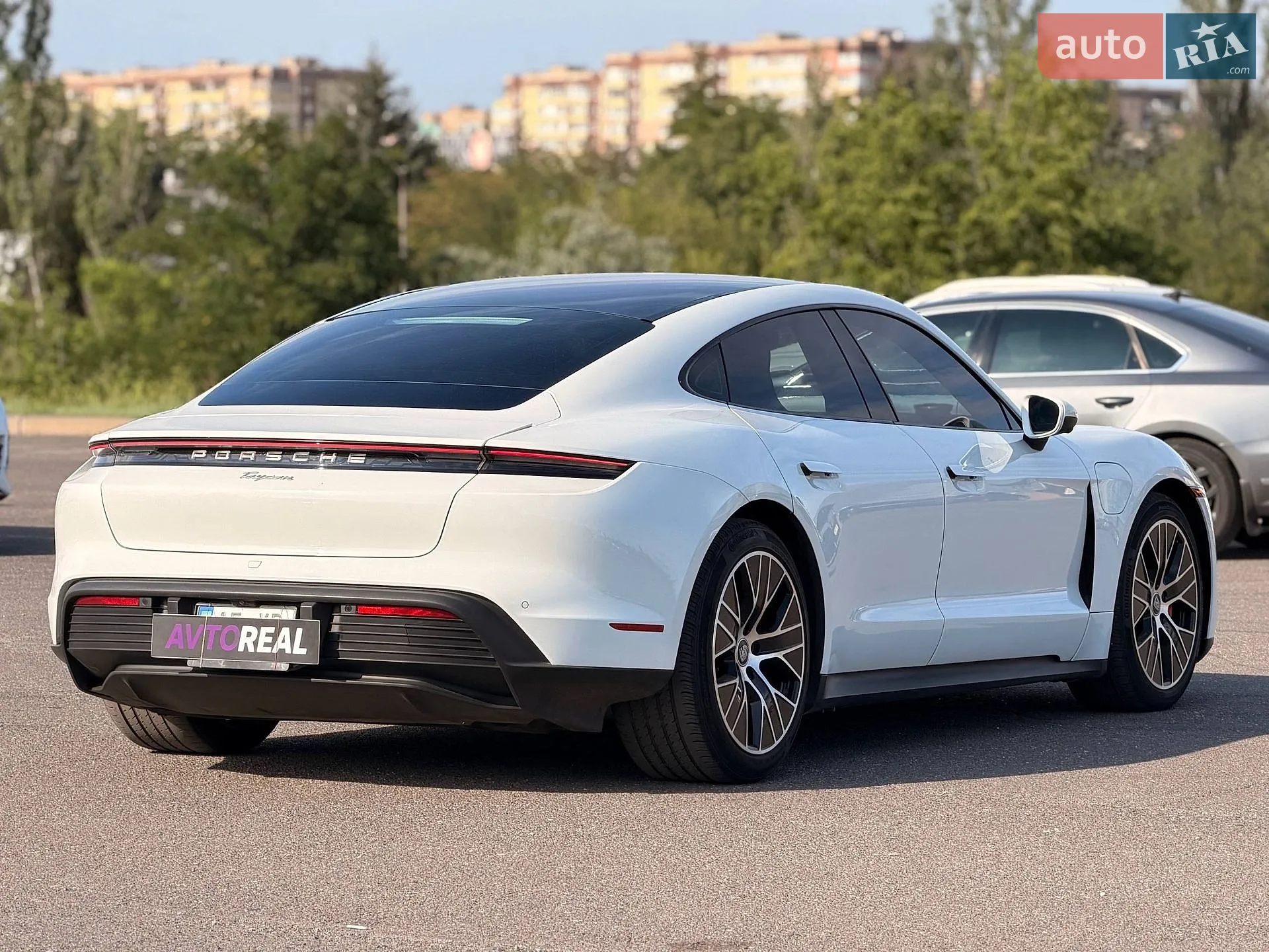 2021 Porsche Taycan - мініатюра 21