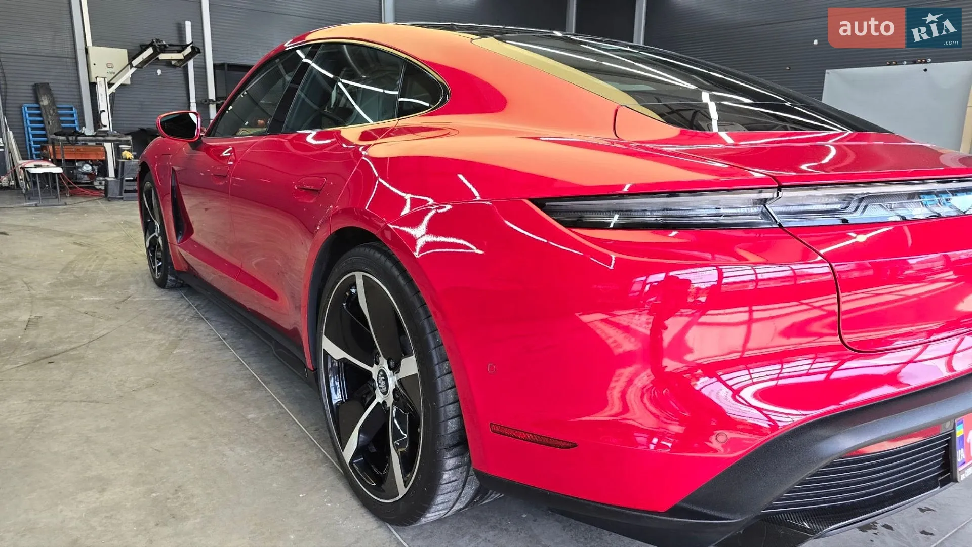 2020 Porsche Taycan - мініатюра 15