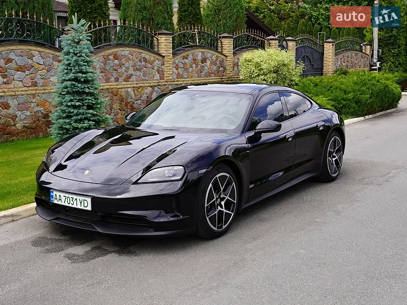 Porsche Taycan 2024