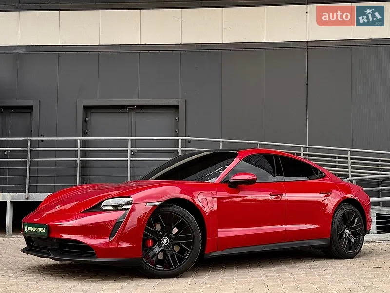 Porsche Taycan 2022