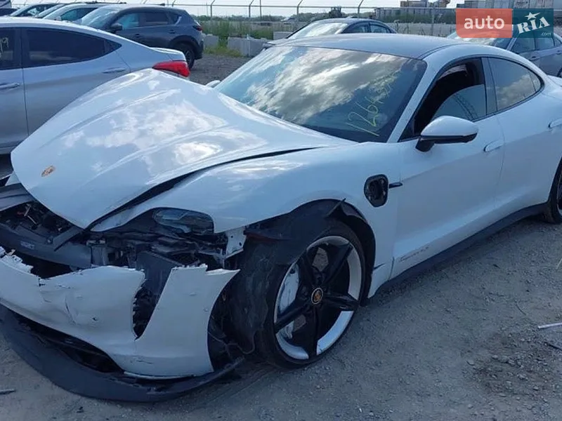 Porsche Taycan
