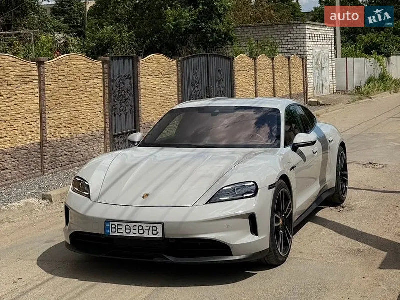 Porsche Taycan
