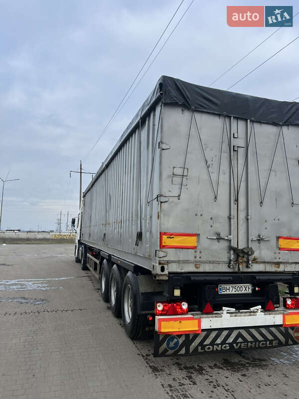 Зерновоз - полуприцеп Прицеп Зерновоз 2010 в Одессе