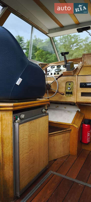 Катер Princess 25 1982 в Новояворівську