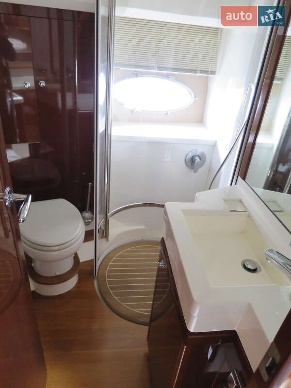 Моторна яхта Princess 50 2009 в Одесі фото 36 Моторна яхта Princess 50 2009 в Одесі