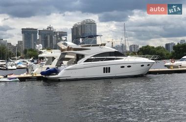 Моторна яхта Princess 54 2007 в Києві