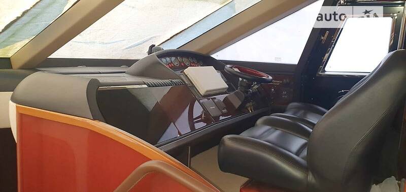 Моторная яхта Princess 67 2008 в Киеве