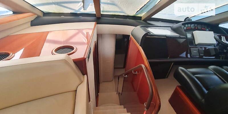 Моторная яхта Princess 67 2008 в Киеве