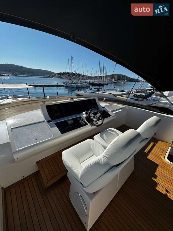 Моторная яхта Princess 85 MY 2008 в Киеве