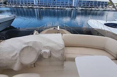 Моторная яхта Princess Flybridge 2009 в 