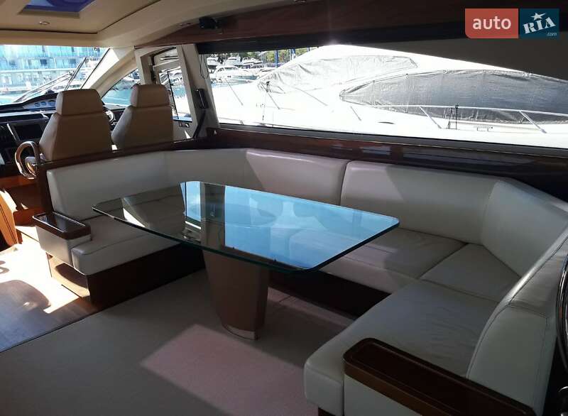 Моторная яхта Princess V65 2008 в Одессе