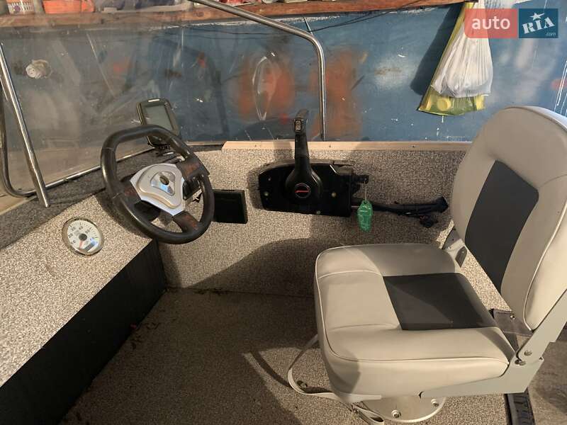 Катер Прогресс 2 1976 в Запоріжжі фото Катер Прогресс 2 1976 в Запоріжжі