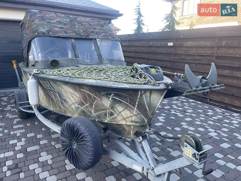 Лодка Прогресс 2 2016 в Киеве