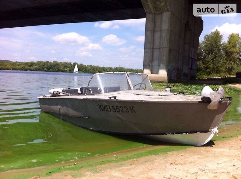 Катер Прогресс 2М 2014 в Киеве