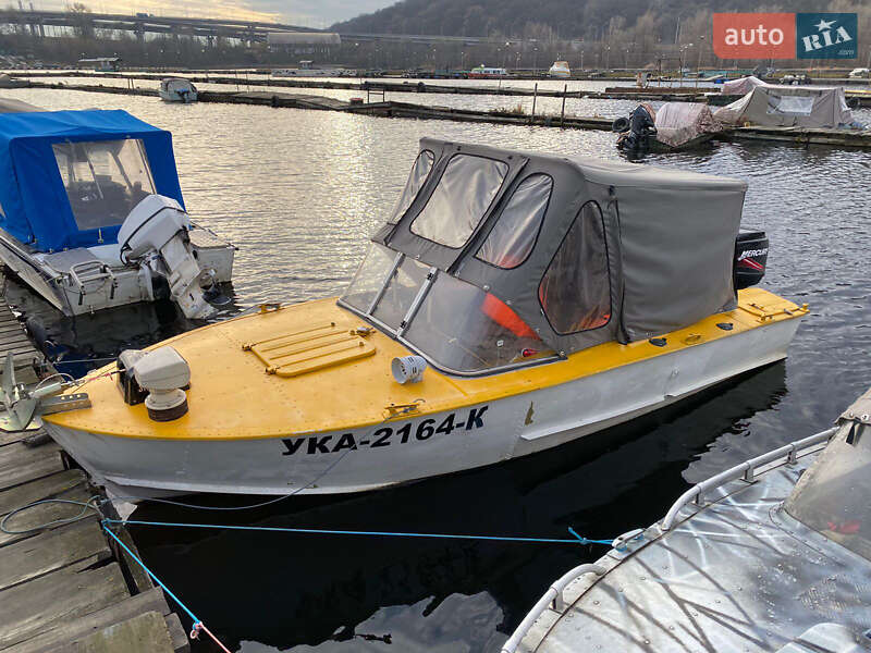 Човен Прогресс 2М 1978 в Києві