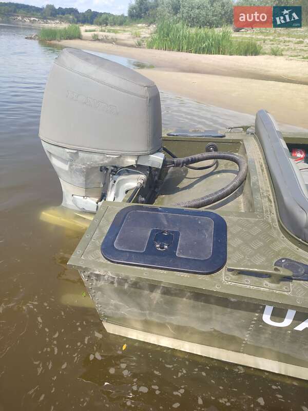 Човен Прогресс 2М 2020 в Києві